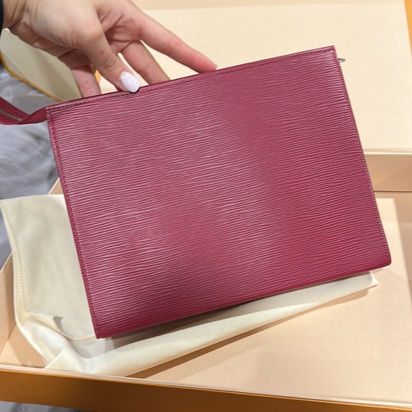 Louis Vuitton Toiletry Pouch Fuchsia - Picture 6 of 8